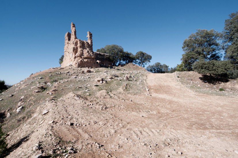 Castillo de Castro Ferral - en ruinas, Spain